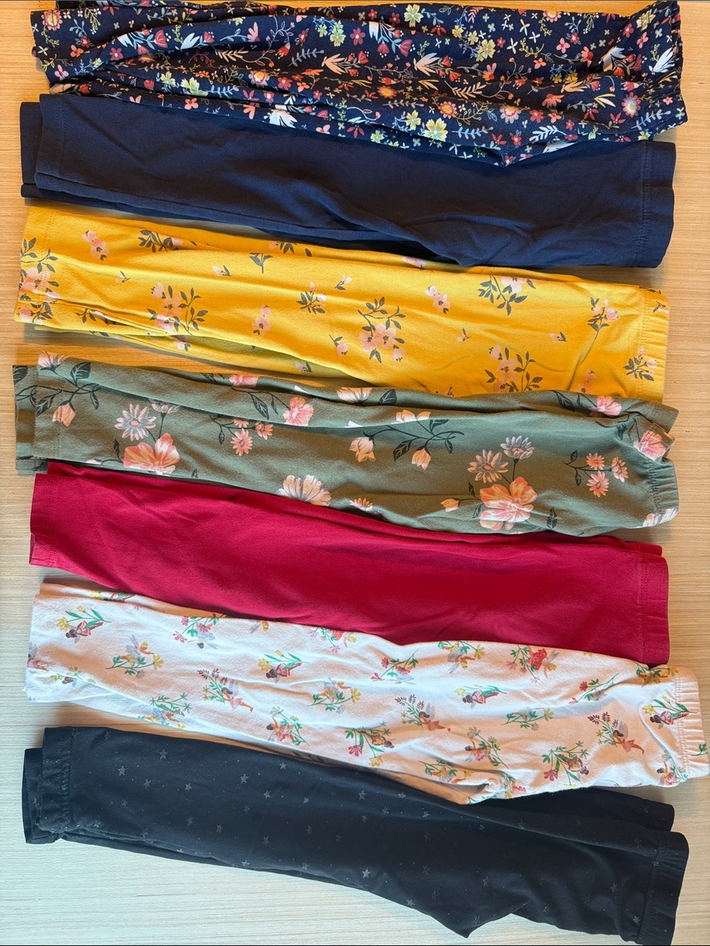 Seven Pairs of Girls 4T Leggings